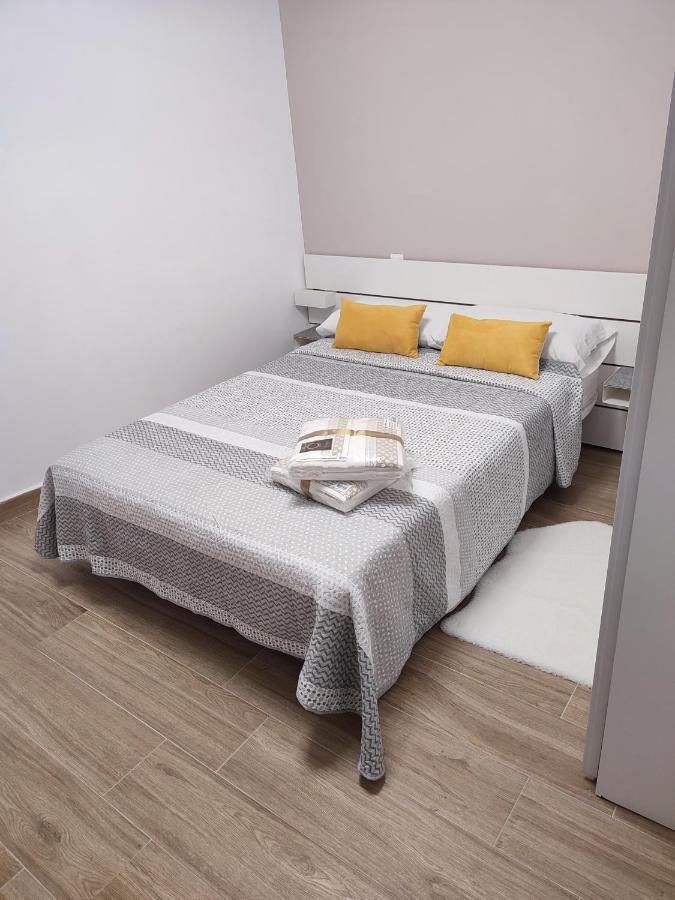 Baj - Apartamentos En Playa Bajondillo, Torremolinos Exteriör bild