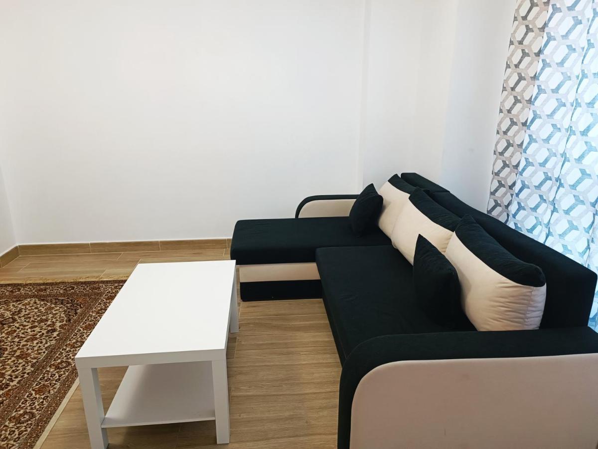 Baj - Apartamentos En Playa Bajondillo, Torremolinos Exteriör bild
