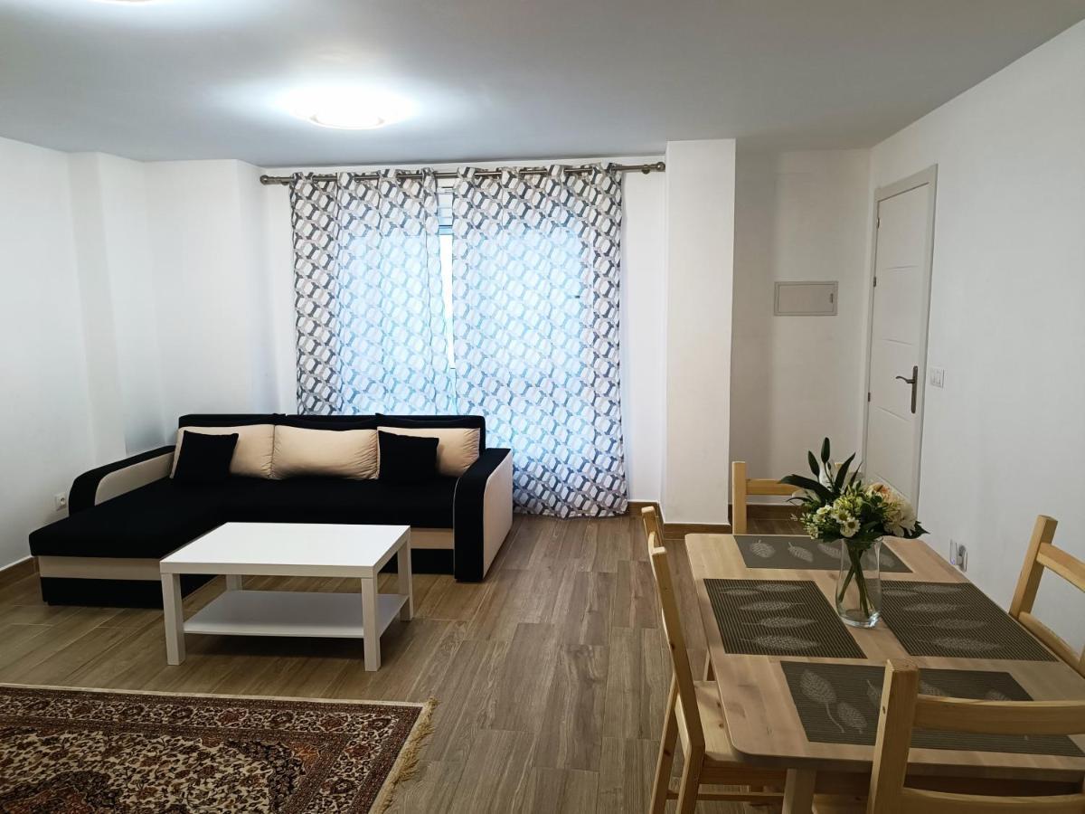 Baj - Apartamentos En Playa Bajondillo, Torremolinos Exteriör bild